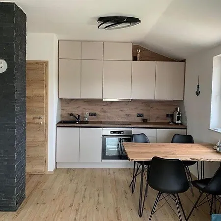 Zentrumsnahes Mit Meerblick, Terrasse