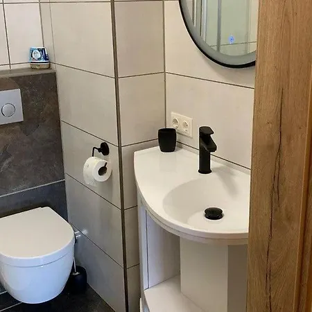 Zentrumsnahes Mit Meerblick, Terrasse Apartmán