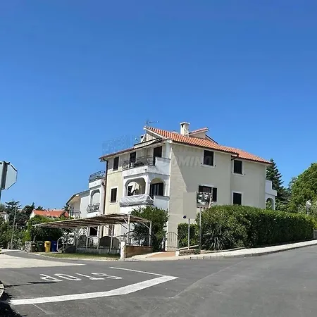 Zentrumsnahes Mit Meerblick, Terrasse *