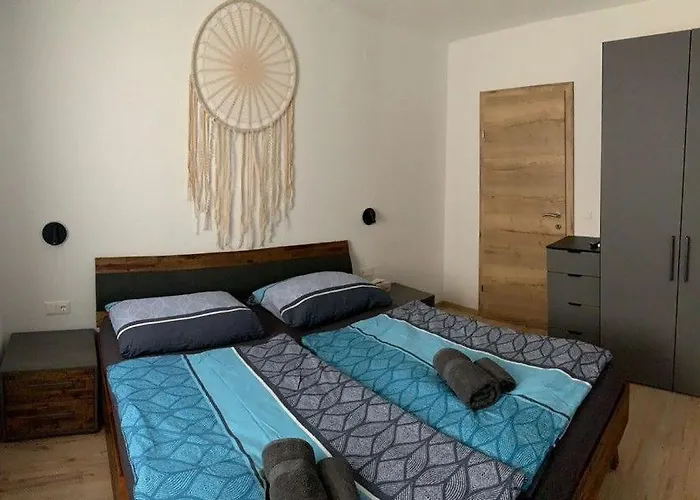Apartment Zentrumsnahes Mit Meerblick, Terrasse Krk Town