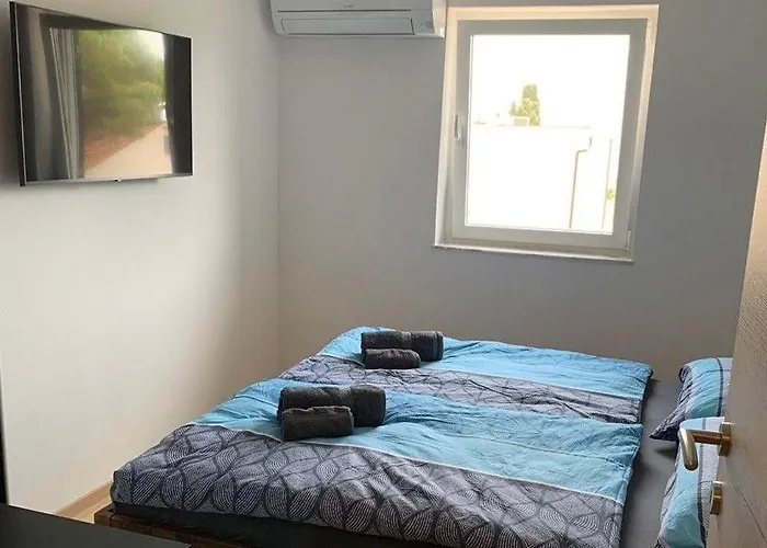 Zentrumsnahes Mit Meerblick, Terrasse *